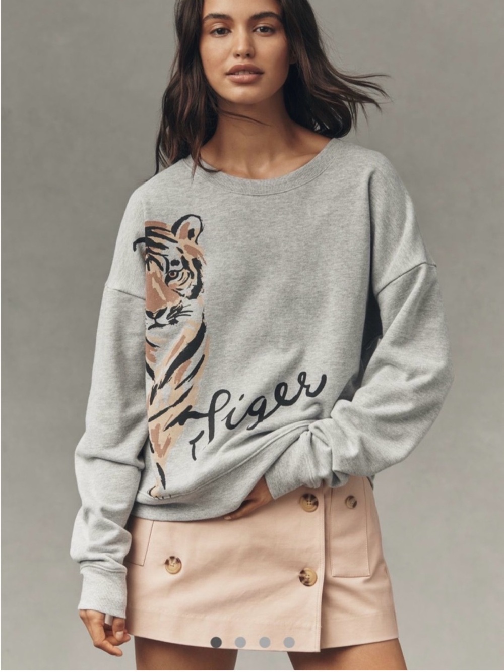 Anthropologie Maeve Tiger π
Graphic
Sweatshirt - Picture 2 of 7